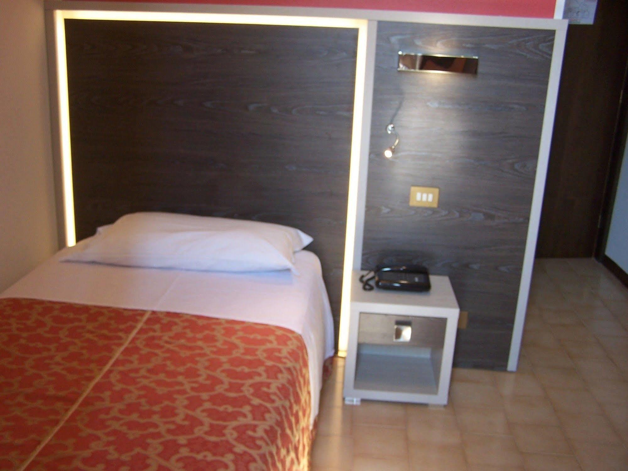 Hotel Carancini Salsomaggiore Terme Exterior photo